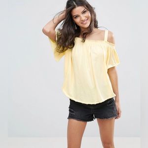 Free People / We the Free - Lemon Yellow Darling Flutter Sleeve Top - size XS